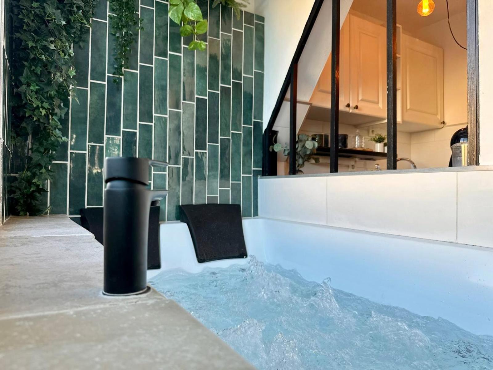 Апартаменти Splendide Loft Jacuzzi Et Cinema - Cap D'Агд Екстер'єр фото